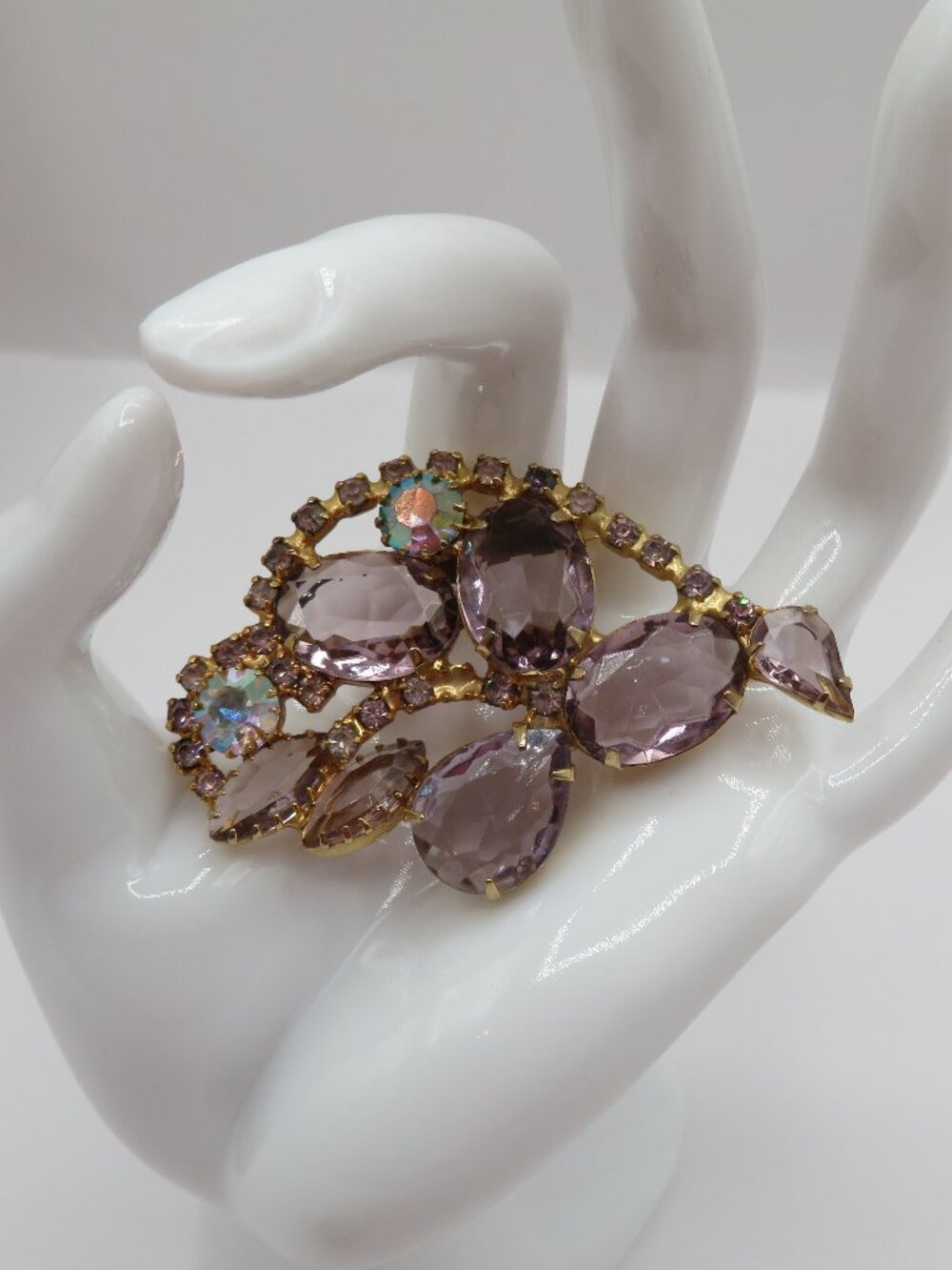 Vintage Lavender Rhinestone Gold Tone Brooch